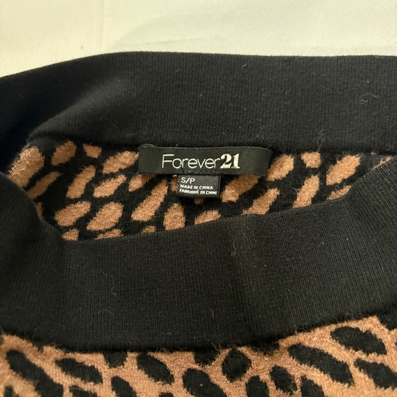 Forever 21 Leopard Print Black and Brown Mini Stretch Pencil Skirt Size SP - Picture 4 of 9